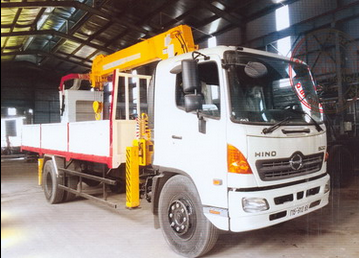Xe tải cẩu Hino FG nâng người làm việc trên cao 15,5m - Cẩu Soosan 5,2 tấn nâng người làm việc trên cao